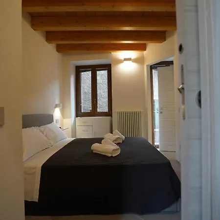Aureggio Apartament *